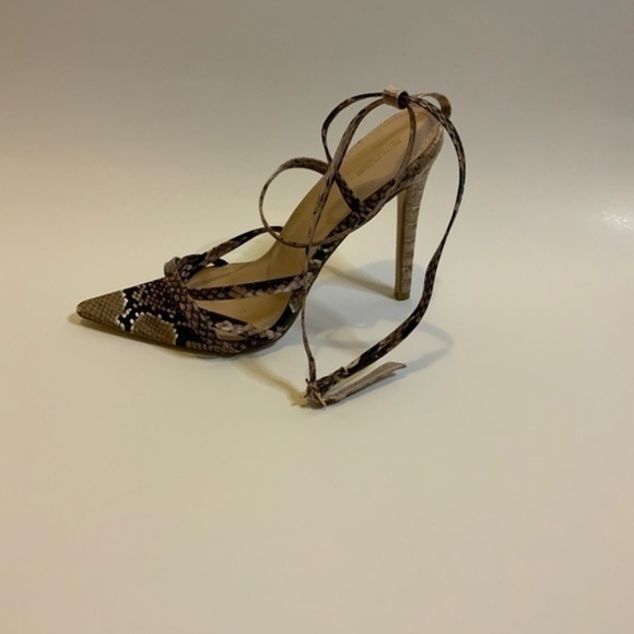 Pretty little thing Snake print heels - Picture 3 of 10